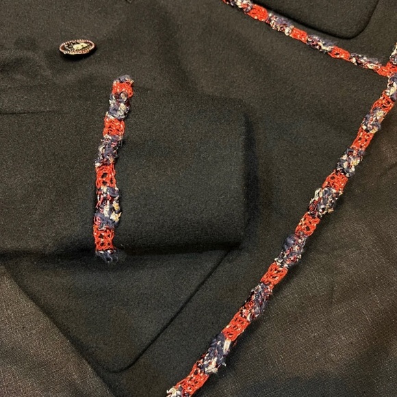 Chanel jacket - Picture 6 of 7